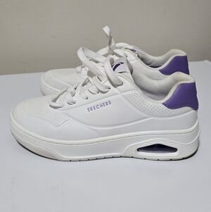 Skechers Women's White and Purple Athletic Sneakers